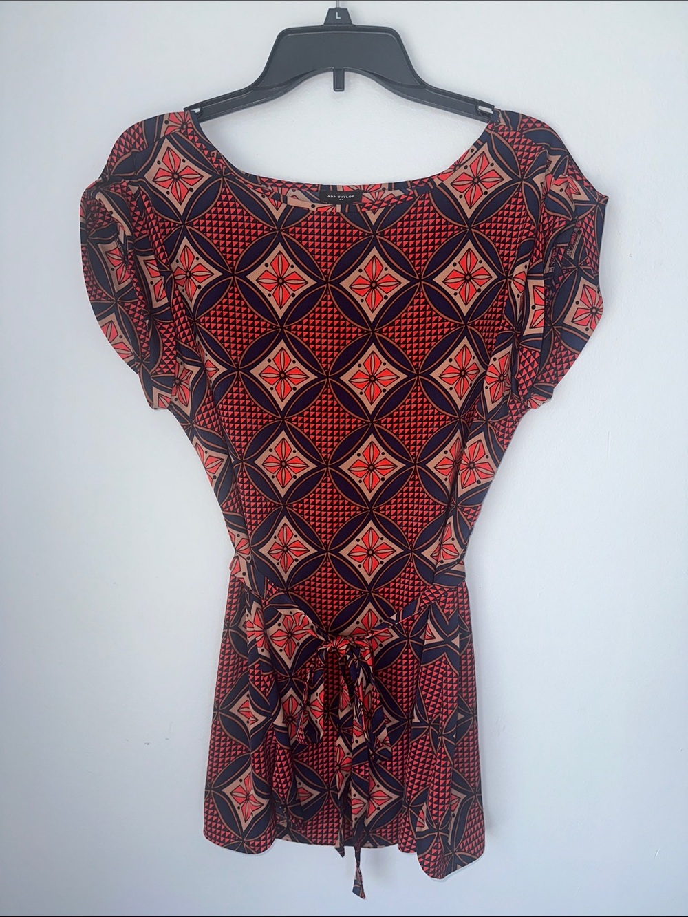Ann Taylor Red and Black Geometric Tie-Waist Blouse